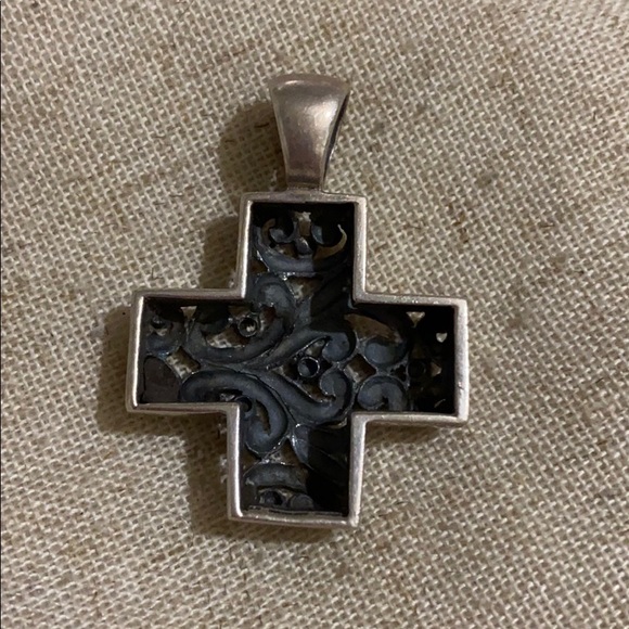 Sterling silver vintage cross - Picture 3 of 4